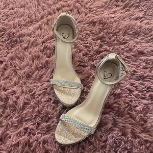 Windsor heels never worn before! Size 6 women’s